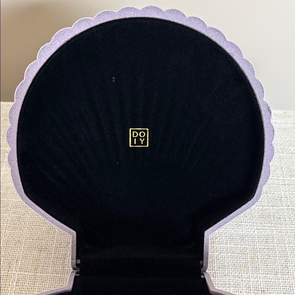 DOIY Velvet Shell Jewelry Box - Purple - Picture 6 of 6